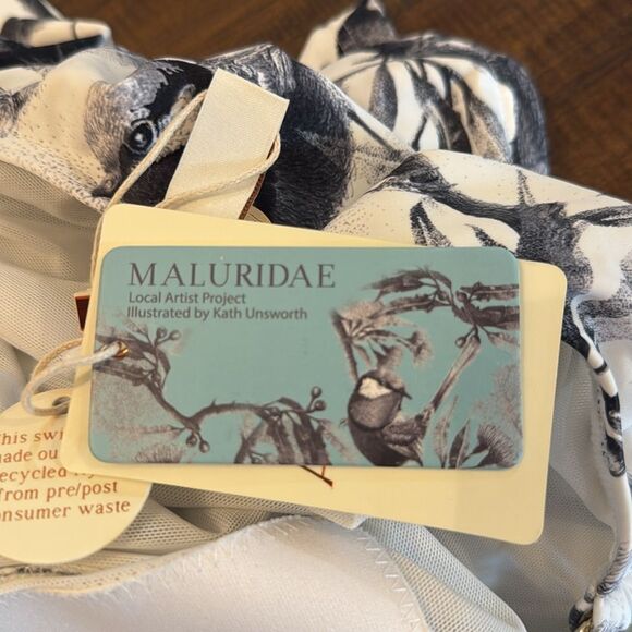 Artesands Maluridae Delacroix Tankini Top - Picture 8 of 10